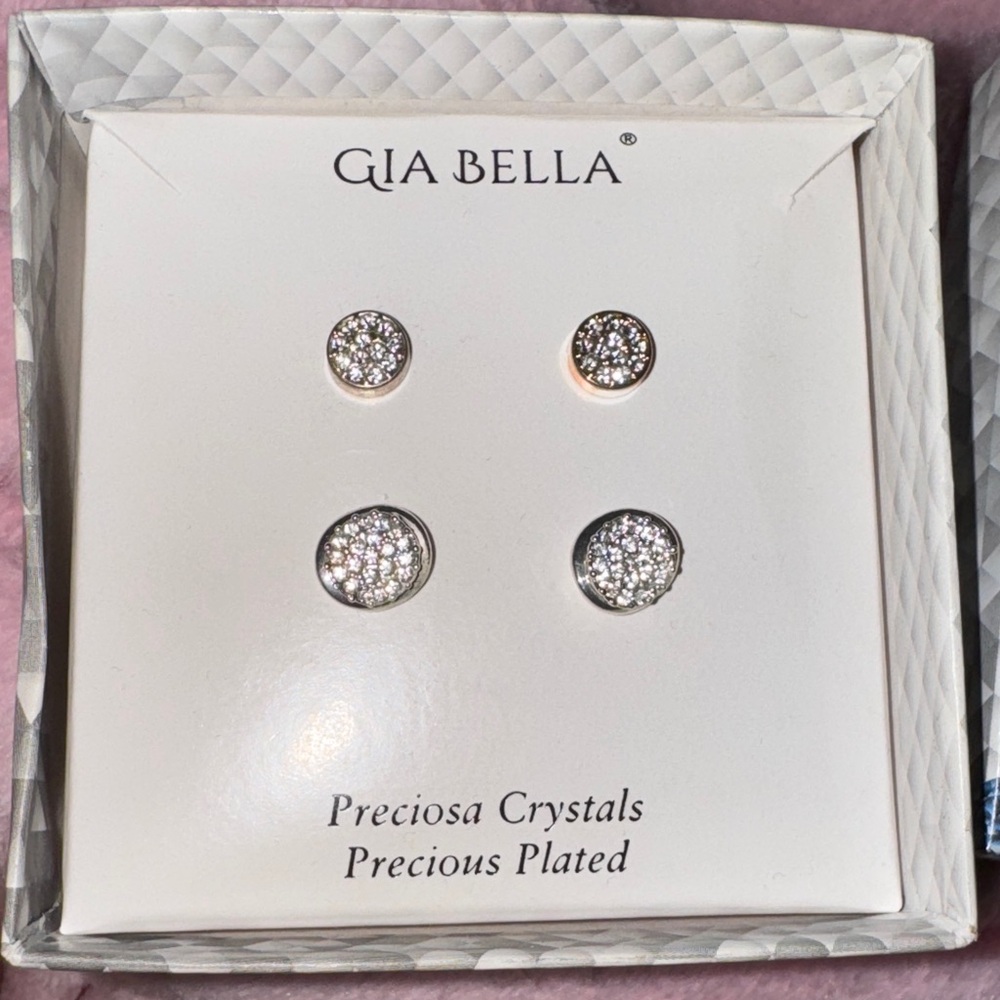 Gia Bella Jewelry Set 1 Silver Crystal Stud Earrings 1 Gold Crystal Earrings